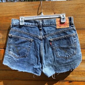 Levi’s Denim Hand-Distressed Jean Shorts Size 33